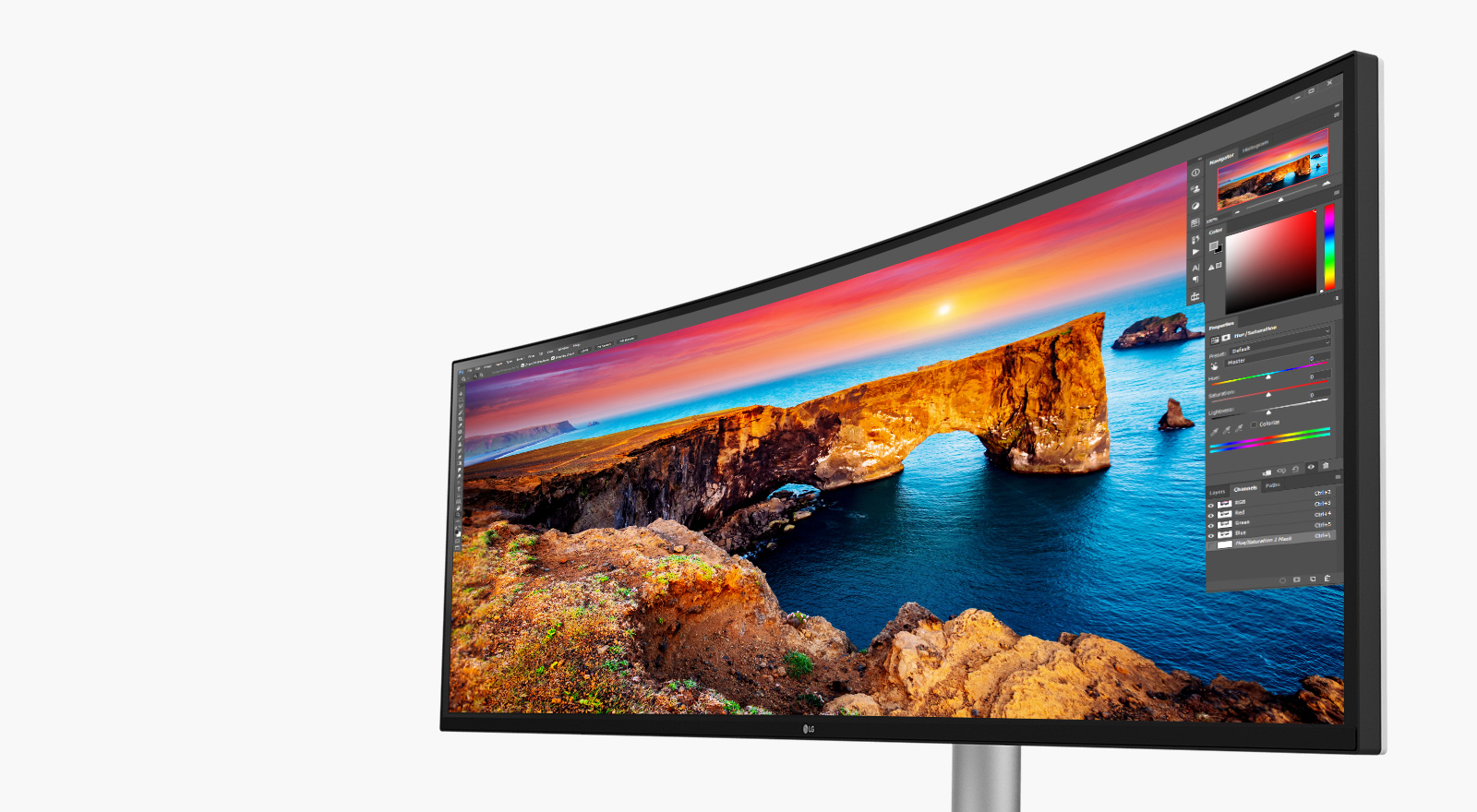LG Nano IPS? display supports a wide color spectrum, 98% of DCI-P3 color gamut, and offers outstanding color and brightness with the support of VESA Display HDR?400.
