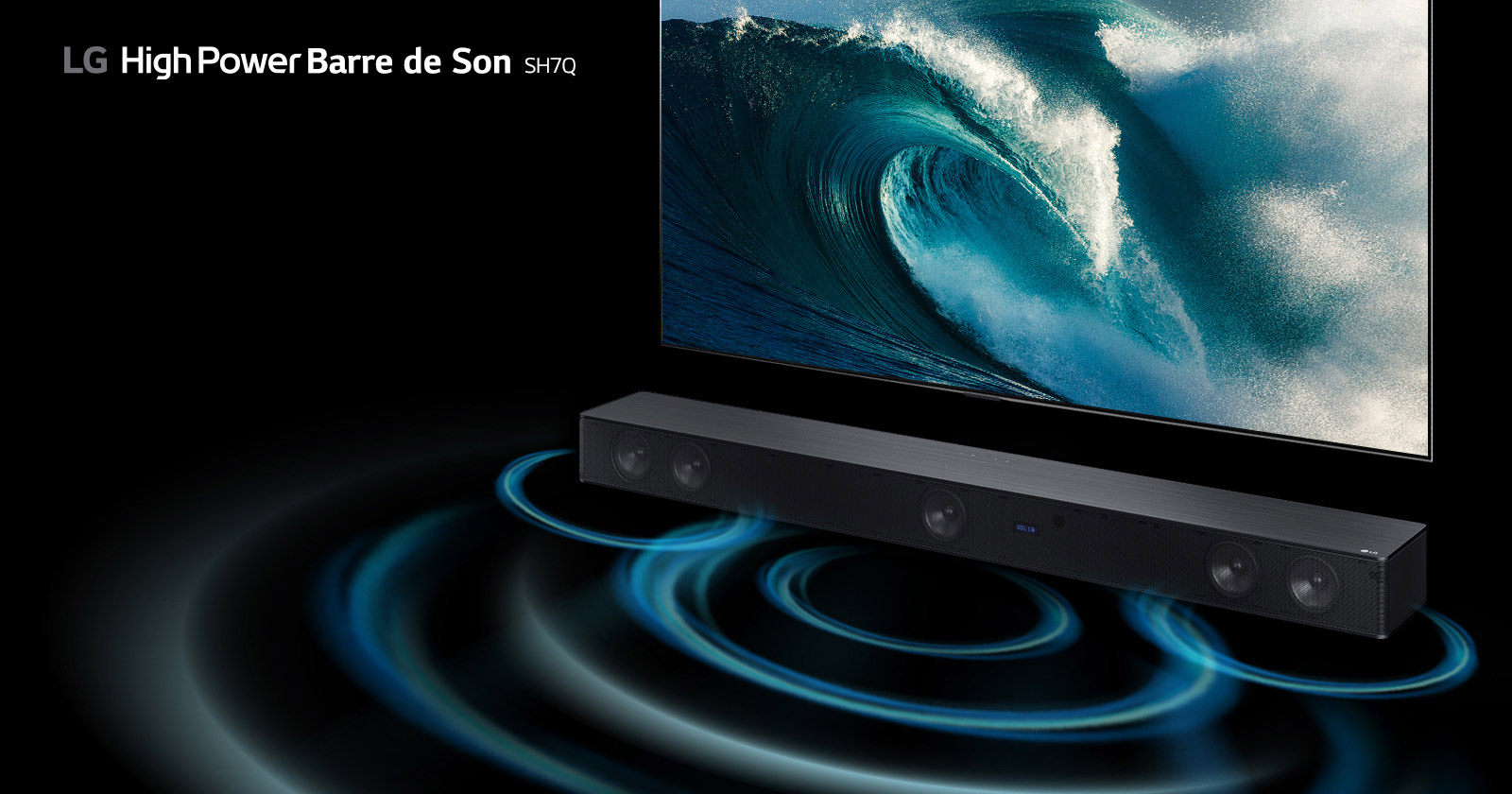 Un téléviseur LG est placé dans un espace infini, une grosse vague est montrée. La barre de son LG se trouve sous le téléviseur. Il y a une onde de choc sous la barre de son.