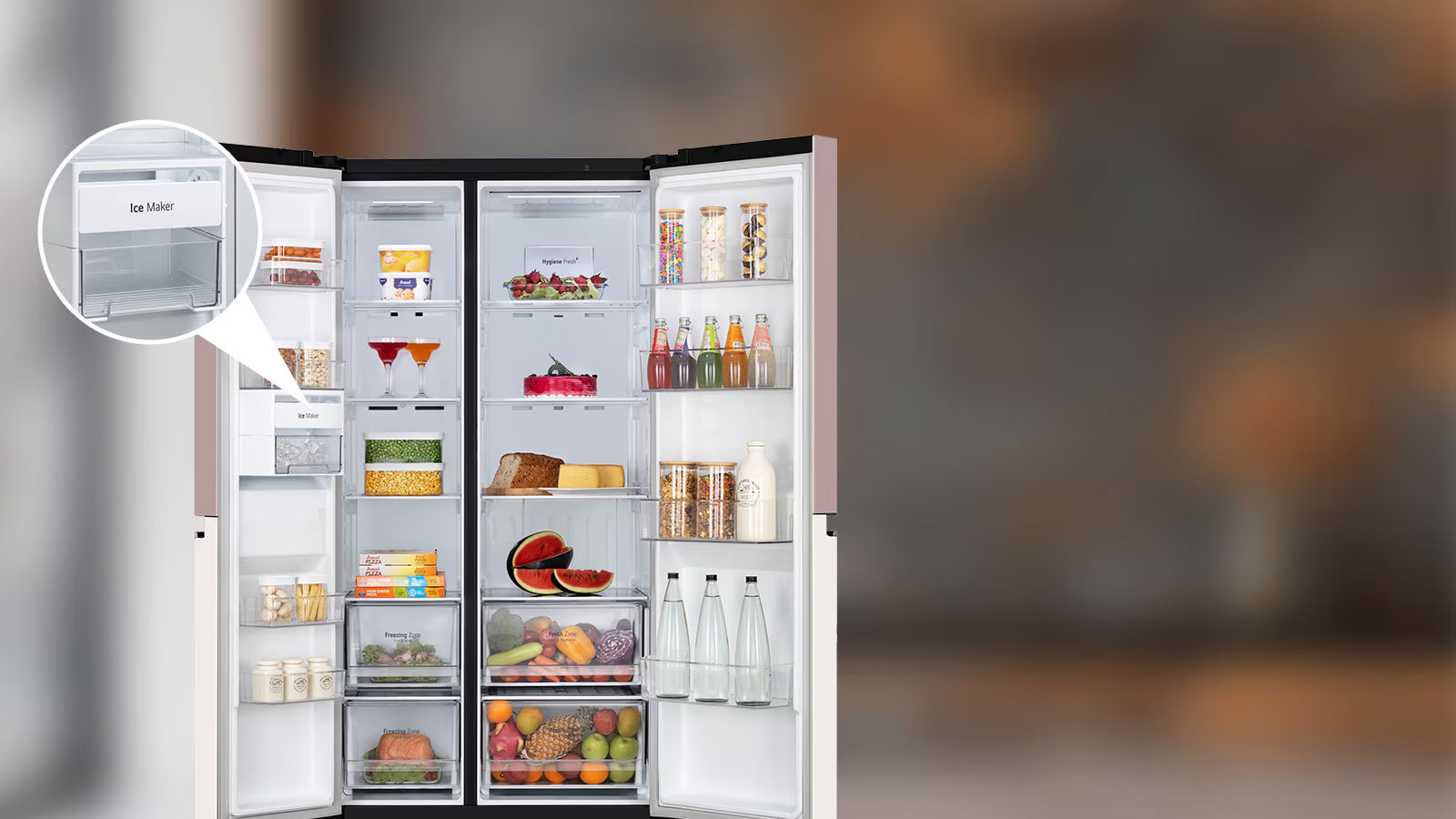 L’appareil à gla?ons facile à utiliser permet d’accro?tre l’espace de stockage interne