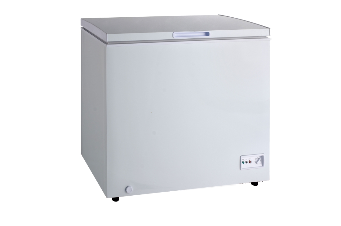 LG Congélateur coffre de 140 litres disposant d’un éclairage LED, d’une fonction de congélation rapide, d’un panier grillagé et de quatre roues, GCS155SVF, GCS155SVF