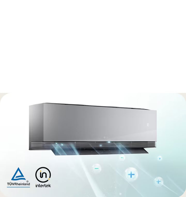 Un climatiseur blanc fixé au mur avec la fonction ionizer et les logos T??ü??V Rheinland et Intertek.	