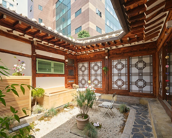Aussicht auf ein Hanok-G?stehaus.