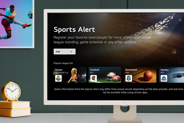  Monitor LG exibindo alerta esportivo com op??es de futebol, futebol americano, basquete e hóquei no menu.