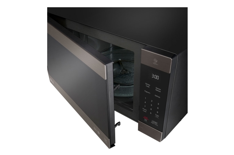 LG Black Stainless Steel Series 2.0 cu. ft. NeoChef? Countertop Microwave with Smart Inverter and EasyClean?, LMC2075BD
