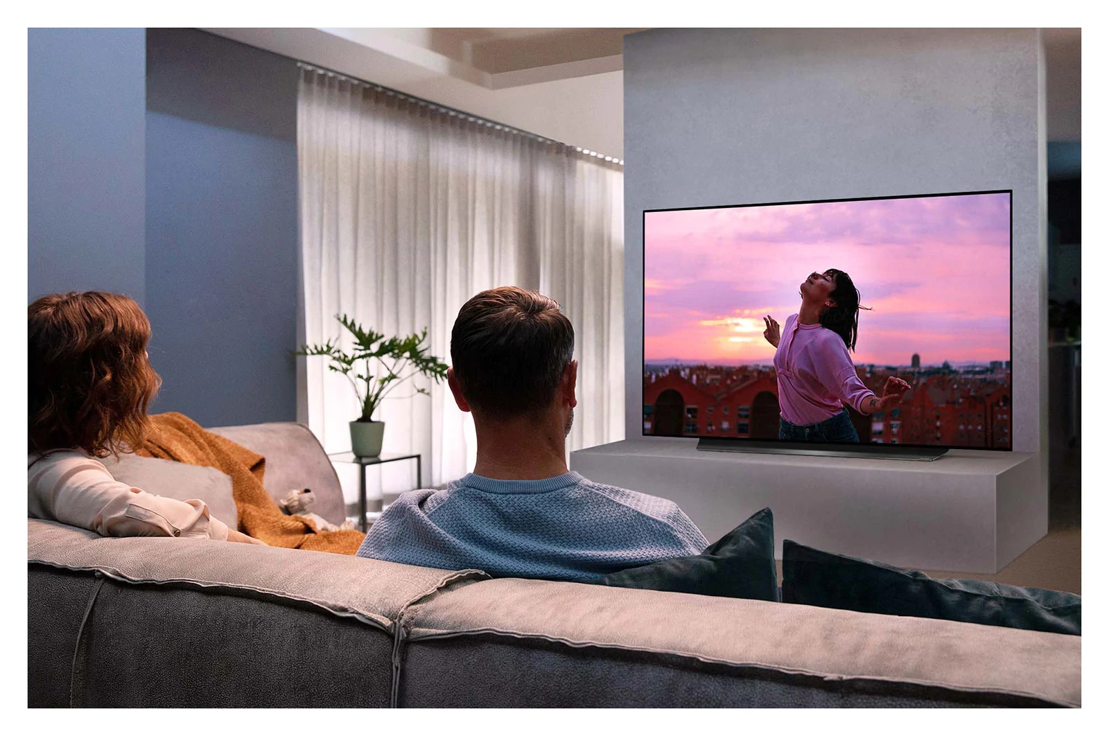 LG 48" CX LG OLED TV with ThinQ? AI, OLED48CXPUB