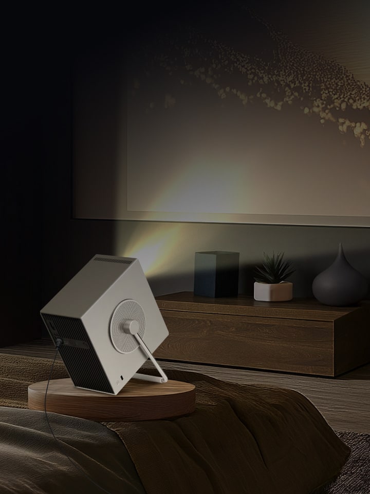 CineBeam Q on display