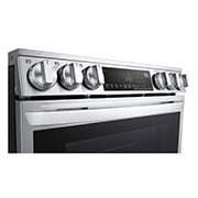 LG Cuisinière à induction encastrable intelligente de 6,3?pi3 avec technologie InstaView<sup>MD</sup>, ProBake Convection<sup>MD</sup>, Air?Fry et Air?Sous?Vide, LSIL6336F