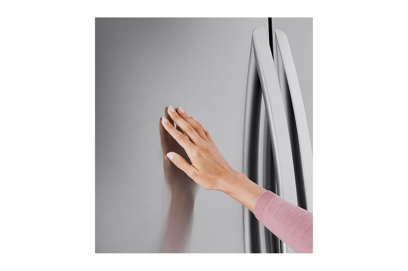 LG Réfrigérateur intelligent à Counter Depth MAX<sup>MC</sup> de 27 pi3 avec distributeur d’eau intégré, LRFLC2706S