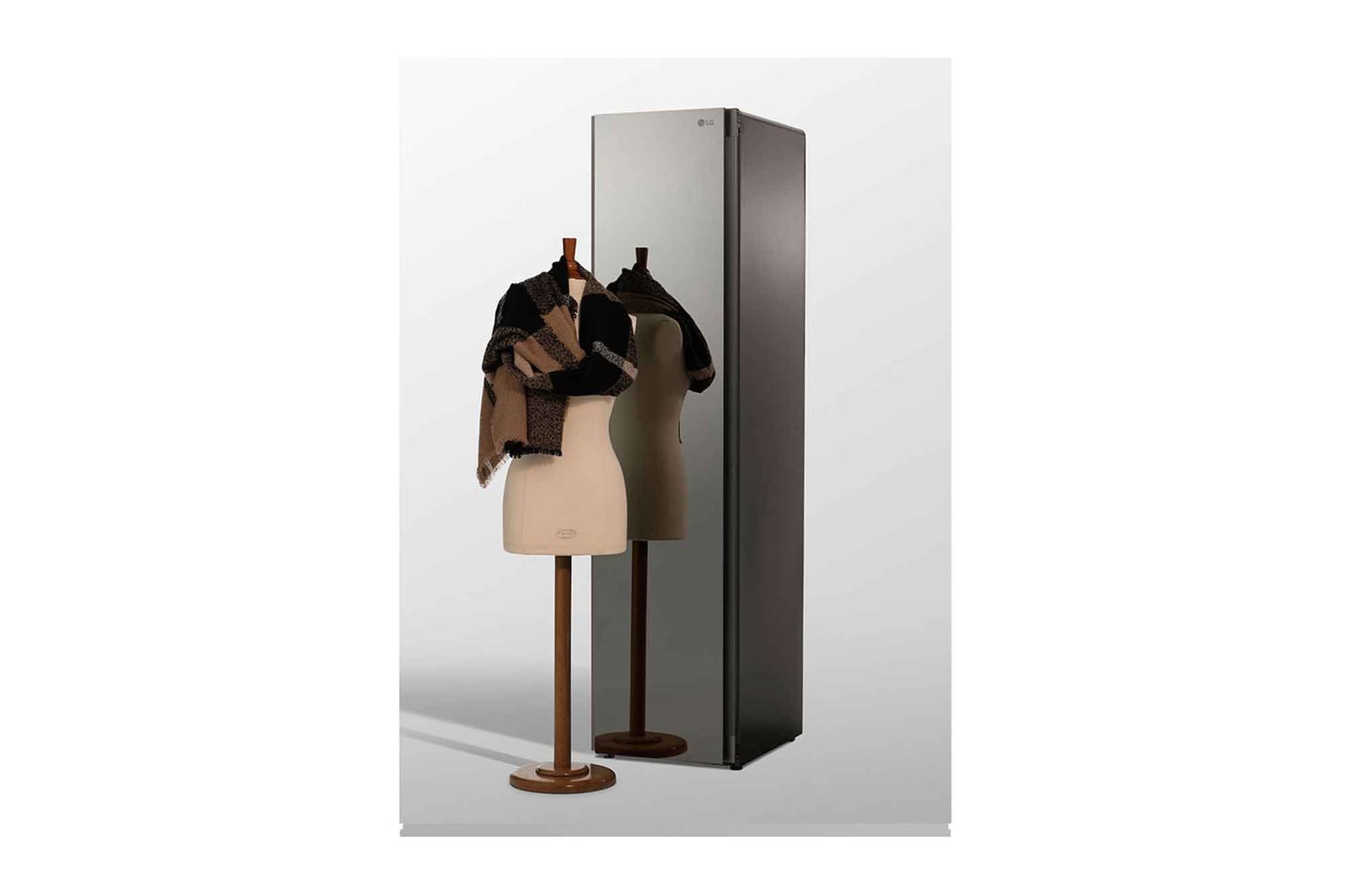 LG Styler<sup>MD</sup> Armoire à vapeur, S3MFBN