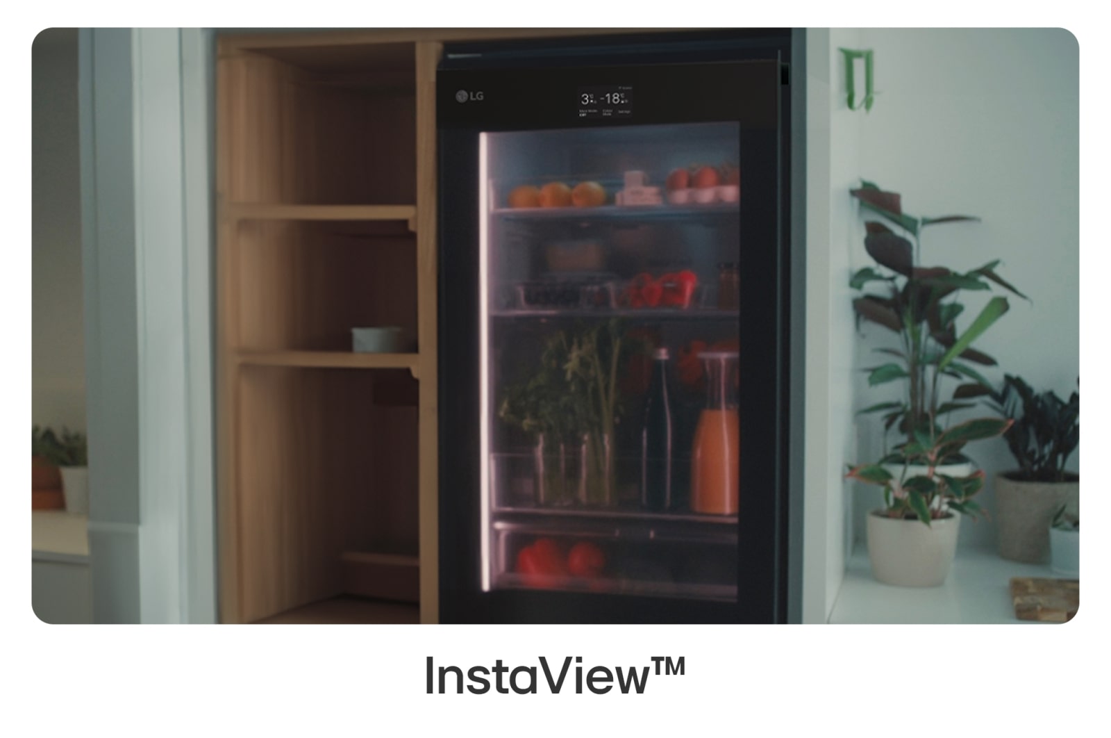 LG InstaView with MoodUP?? fridge-freezer combination | Built-in speaker | 4.3” touch LCD display | GBG719MDNN, GBG719MDNN