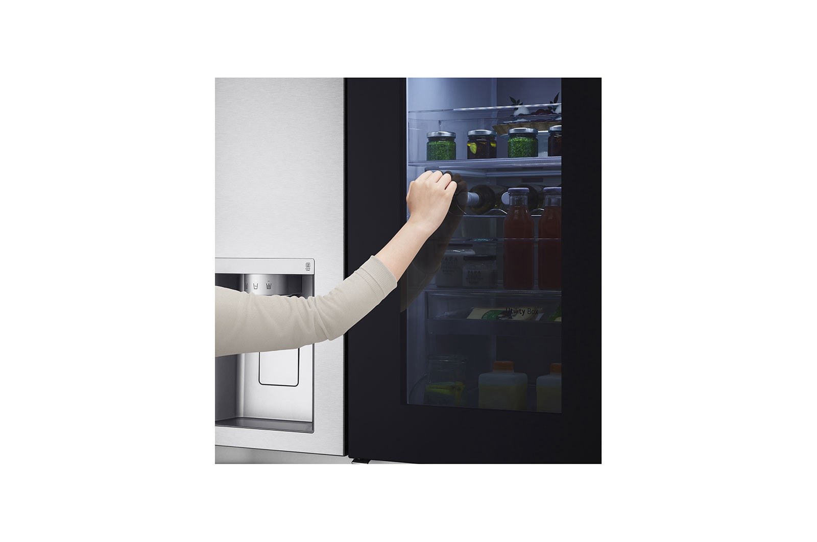 LG Side-by-Side mit InstaView Door-in-Door? | Craft Ice Kugeln | Eis-, Crushed Ice- und Wasserspender | 635 Liter Kapazit?t | Energieeffizienzklasse E | Festwasseranschluss | Brushed Steel | GSXV90BSDE, GSXV90BSDE
