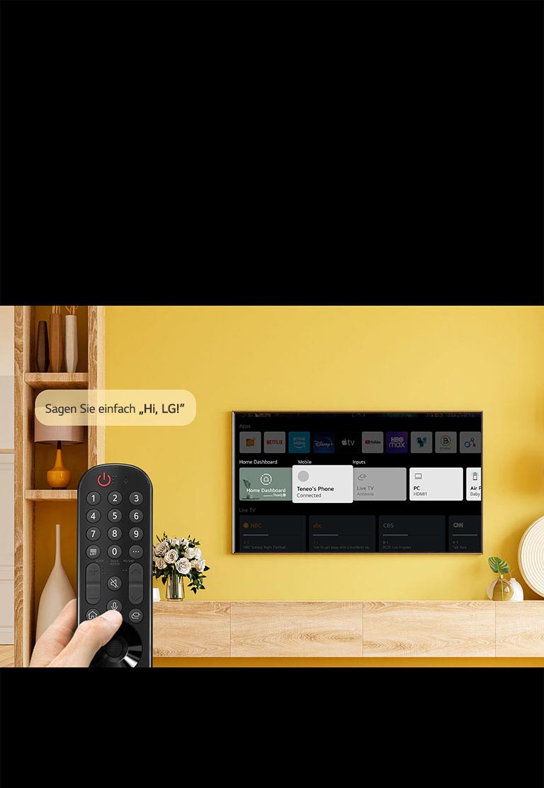 Jemand h?lt eine TV-Fernbedienung vor den Fernsehbildschirm. In einer Sprechblase steht ?Sagen Sie einfach: ?Hi, LG!?‘“.