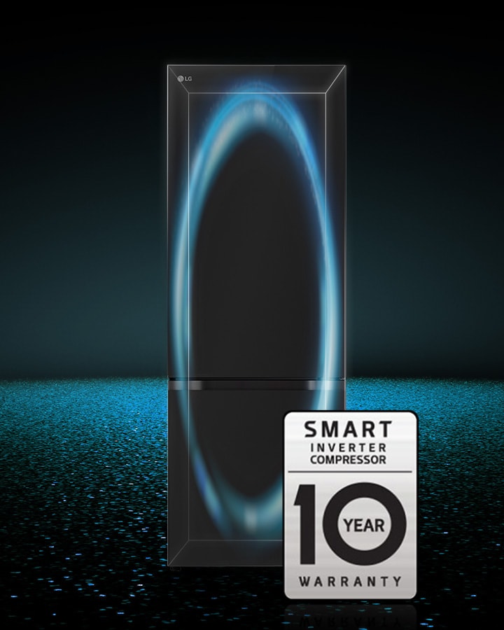El aire frío gira dentro de un Bottom Freezer LG. Al lado, el logotipo de 10 a?os de garantía del compresor Smart inverter