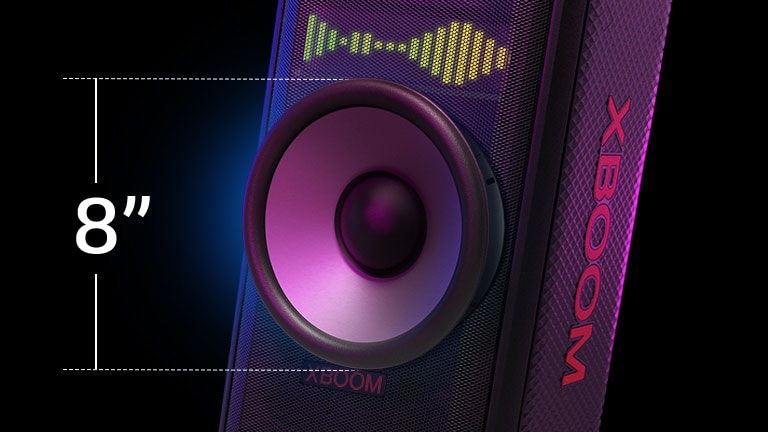 Primer plano del woofer gigante de 8?pulgadas. A la izquierda, está escrito 8", en la parte superior del parlante, se muestra un ecualizador de sonido.