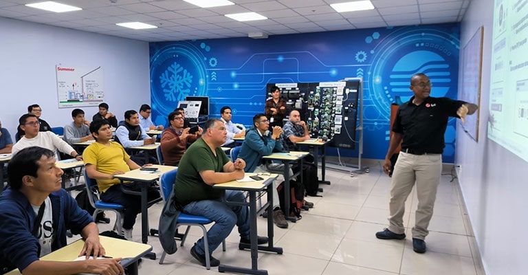 ?Por qué es de relevancia poder interconectar su sistema VRF con otras aplicaciones?