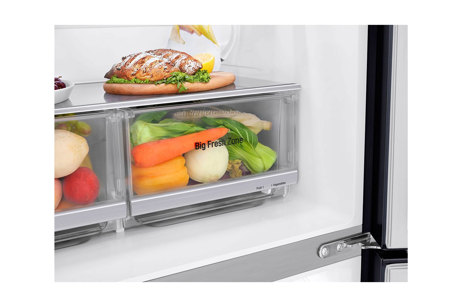 LG Americká chladni?ka LG | E | 506 l | Lineární invertorovy kompresor | DoorCooling+?, GMX844MCKV