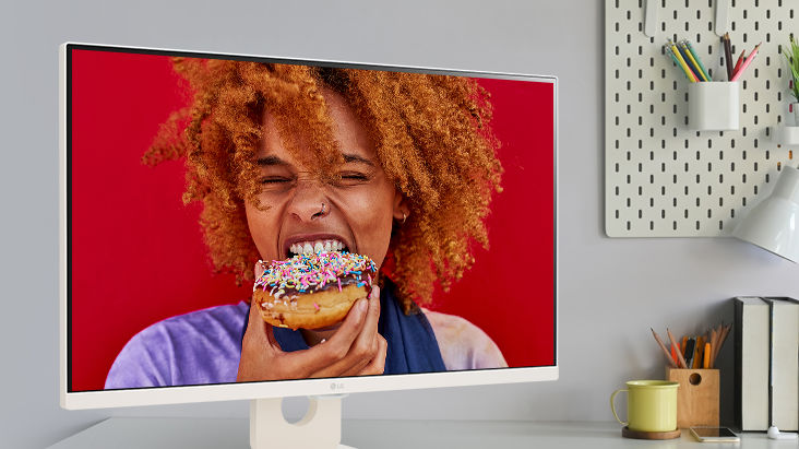Displej IPS s?rozli?ením Full HD.