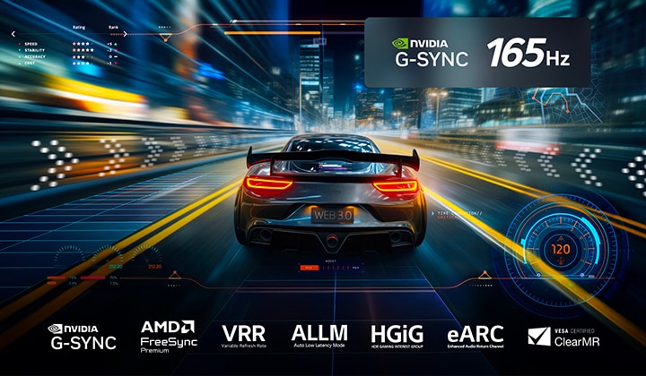 Ein lebendig und scharf wiedergegebenes Autorennspiel ohne st?rende Bewegungsunsch?rfen. Zu sehen sind das Nvidia G-Sync-Logo und das 165Hz-Logo. Unten zu sehen sind weitere Gaming-Zertifizierungen, die das gro?artige Gaming-Verhalten der LG TVs unterstreichen.