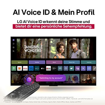 Auf dem Bildschirm eines LG OLED-Fernsehers befindet sich die webOS 25-Startseite, die mit Apps und Unterhaltungsinhalten gefüllt ist. Neben dem Fernseher befindet sich die LG AI Magic Remote-Fernbedienung. Der AI Button ist hervorgehoben, als ob sie durch die Stimme des Benutzers aktiviert wurde. Daneben befindet sich eine Sprechblase, die auf "Mein Profil" umschaltet. Der kurze Text erkl?rt, wie Nutzer nun ihre Stimme mit ihrem pers?nlichen Profil synchronisieren k?nnen, um eine einfachere Navigation und personalisierte Empfehlungen zu erhalten.