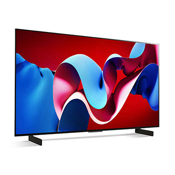 Schr?gansicht von vorne links des LG OLED evo AI C4 4K Smart TV mit leuchtendem Display.