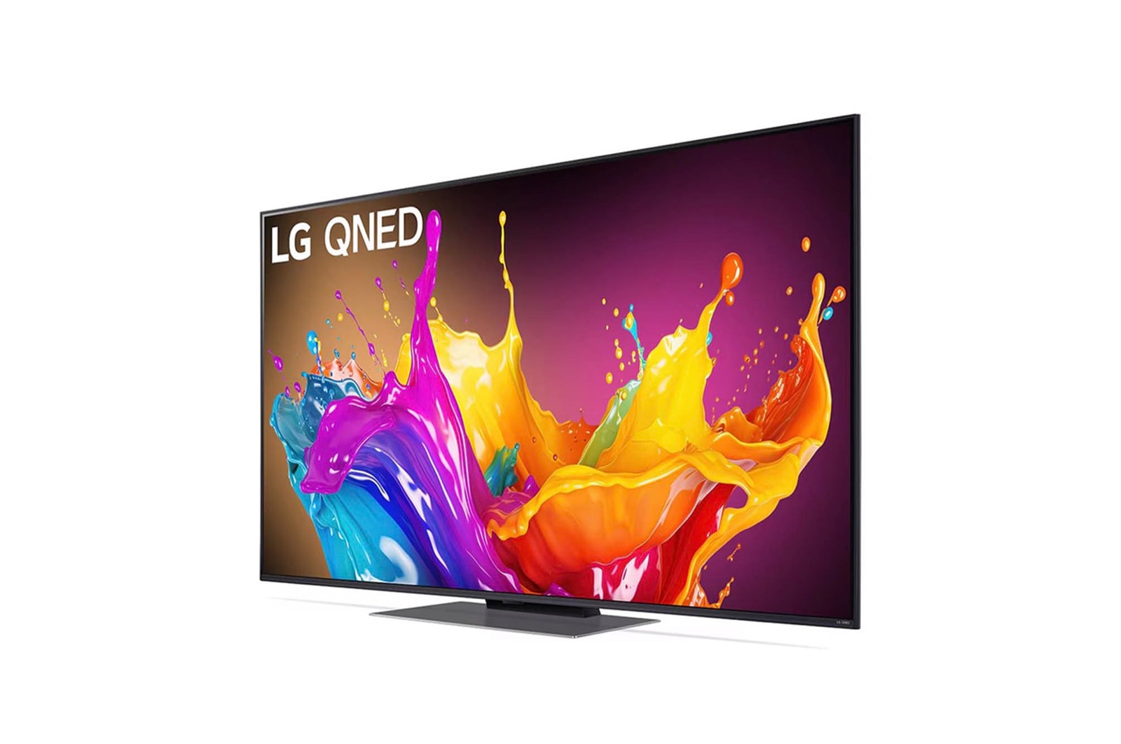 LG QNED86 AI 4K Smart Fernseher aus einer st?rker angewinkelten vorderen rechten Perspektive betrachtet, hebt das Seitenprofil und das Standfu?design hervor.