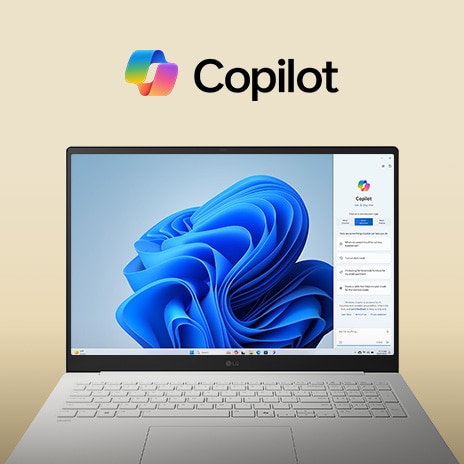 Ein Laptop mit dem Windows Copilot-Logo über dem Bildschirm und der Windows Copilot-Benutzeroberfl?che auf dem Display, der ein schlankes Design mit einem gro?en Bildschirm und der Windows 11-Benutzeroberfl?che im Hintergrund aufweist.