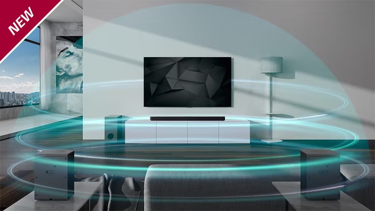 In drei Lagen umgeben blaue kuppelf?rmige Klangwellen einen Fernseher und eine Sound Bar, die sich in einem Wohnzimmer befinden. In der linken oberen Ecke steht ?NEU“.