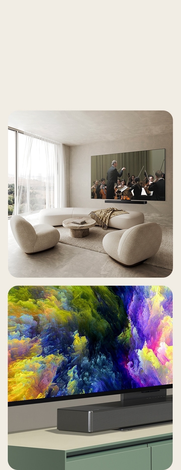 Eine schr?ge Perspektive der unteren Ecke eines LG OLED evo TV C4 mit einem abstrakten Kunstwerk auf dem Bildschirm.  Der OLED evo C4 und eine LG Soundbar in einem sauberen Wohnraum flach an der Wand mit einer Orchesteraufführung auf dem Bildschirm.