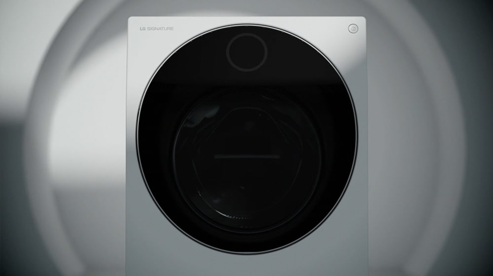 Zeigt die Vorderansicht des LG Signature Waschtrockners. Auf dem Bild befindet sich eine Schaltfl?che zum Abspielen des Videos.