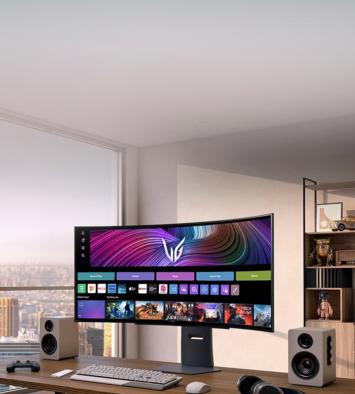LG UltraGear 240Hz Curved OLED-Smart-Monitore in einem modernen Homeoffice-Setup, mit einer Content-Hub-Oberfl?che für Streaming, Gaming und Produktivit?t.