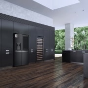 LG Frigorífico American Combi InstaView Door-in-Door?, Clasificación F, 705 L, Acero negro mate antihuellas, GMX945MC9F