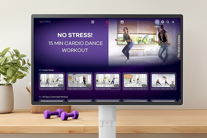 La pantalla muestra varios vídeos de LG Fitness.