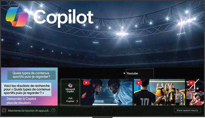 écran de LG OLED TV montrant le fonctionnement de la recherche IA. Une petite fenêtre de chat est ouverte, montrant comment l’utilisateur a demandé les jeux de sport disponibles. La recherche par IA a répondu par chat et en montrant des vignettes des différents contenus disponibles. On voit aussi une invite à faire une demande à Microsoft Copilot. 