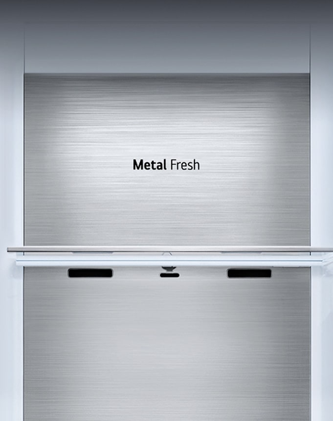 La vue de face du panneau métallique Metal Fresh avec le logo ? Metal Fresh ?.