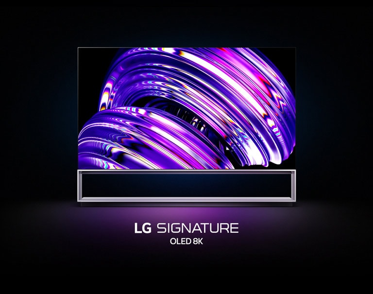 Le contour d’un LG OLED Z2 appara?t sur un fond noir. Lorsque le téléviseur est complètement formé, une image abstraite violette s’affiche à l’écran, et les mots ??TéLéVISEUR OLED 8K LG SIGNATURE?? apparaissent en dessous.