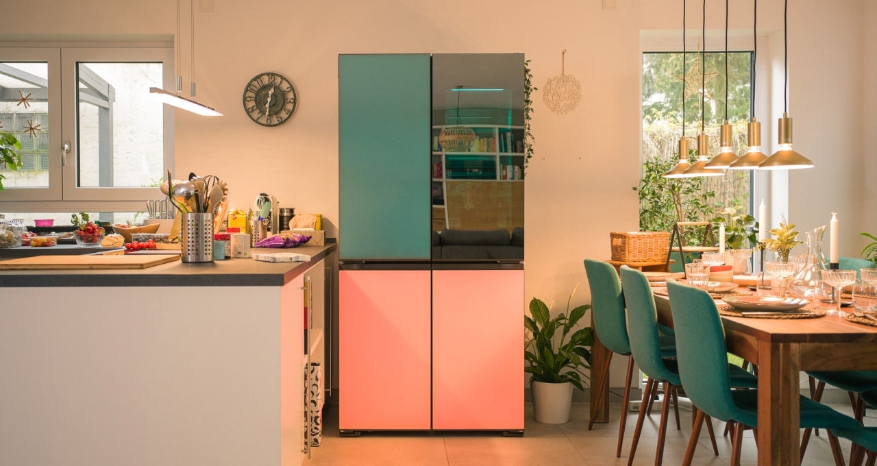 Le LG MoodUP Refrigerator s’intègre parfaitement à l’intérieur de la cuisine.
