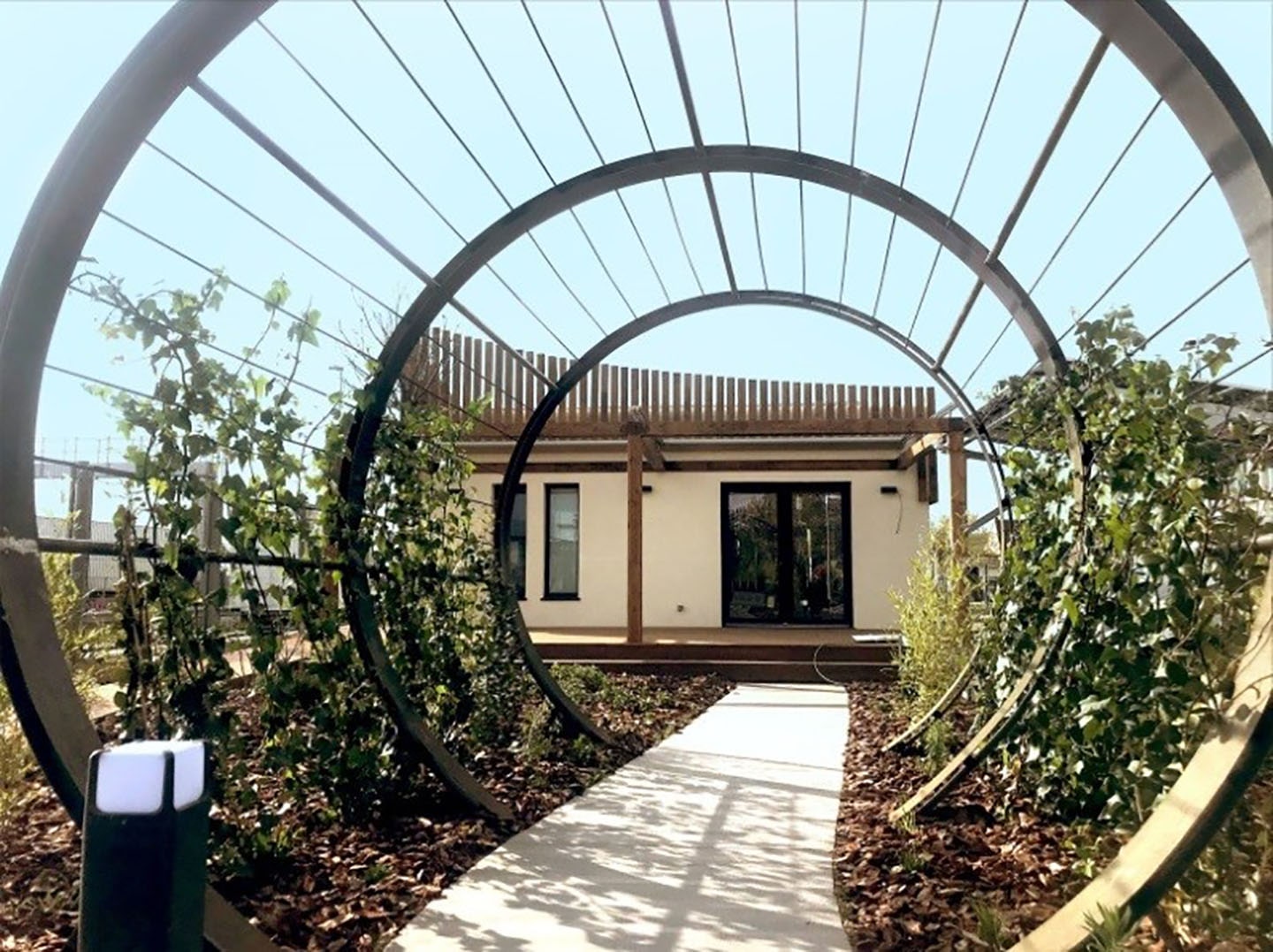 LG SHOWCASES SELF-SUFFICIENT SMART HOME IN SPAIN