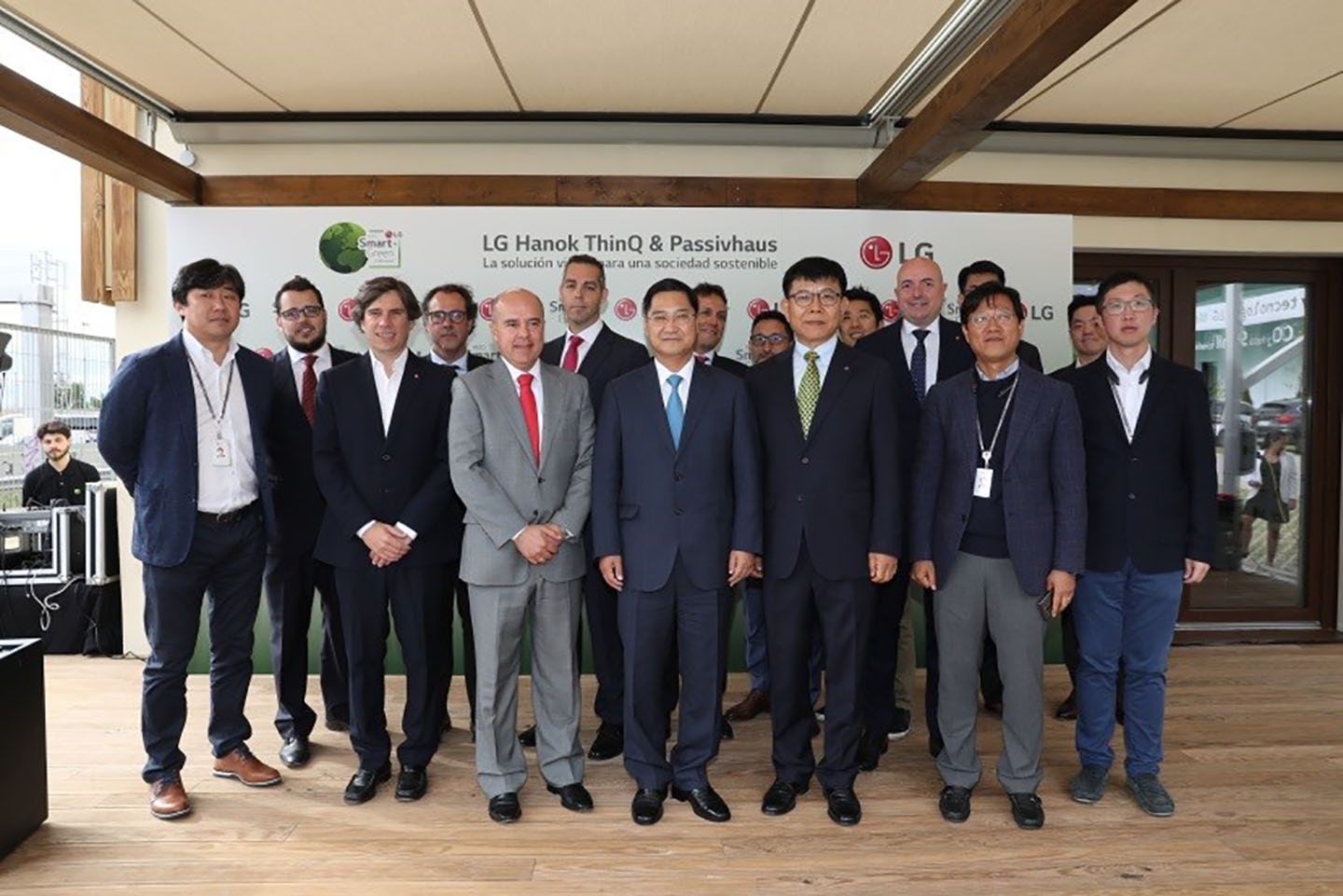 LG SHOWCASES SELF-SUFFICIENT SMART HOME IN SPAIN
