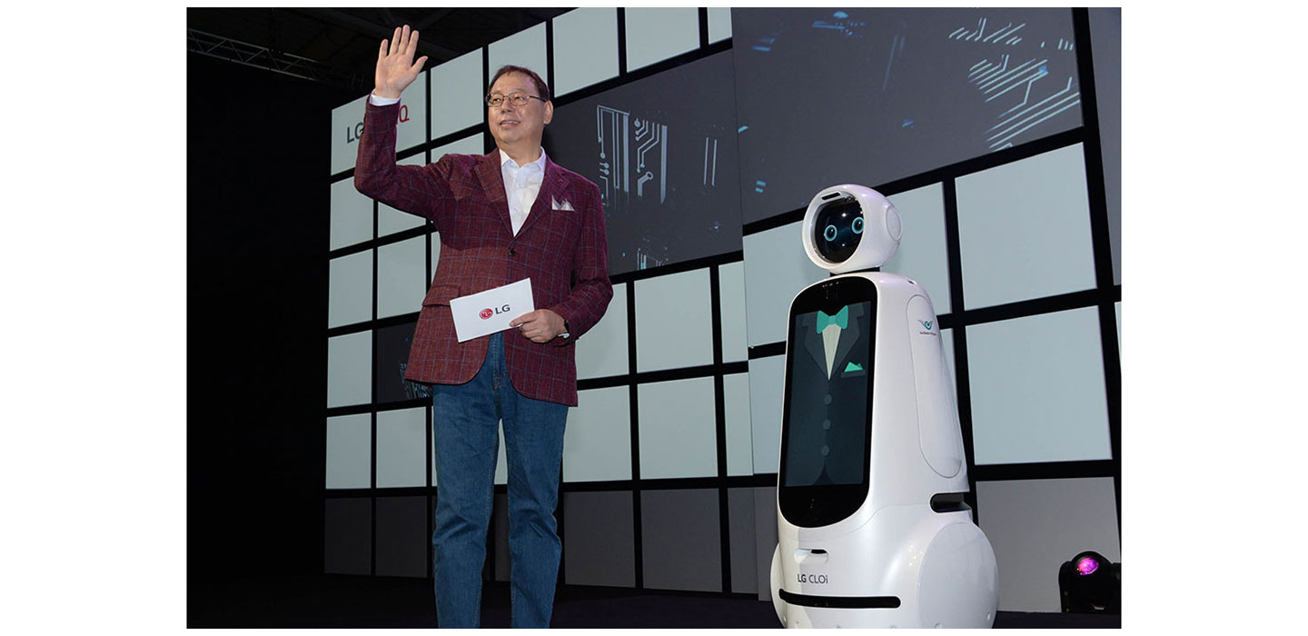 “AI FOR A BETTER LIFE” LG EXECUTIVES OUTLINE NEW VISION FOR AI AT IFA 2018 OPENING KEYNOTE
