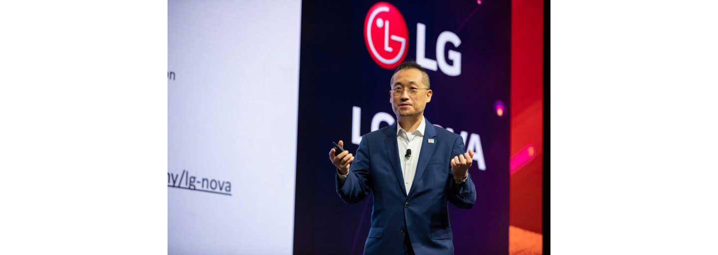 Sokwoo Rhee, Head of LG NOVA and SVP of Innovation for LG Electronics, giving a speech at a LG NOVA event