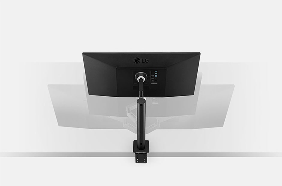 A ki- és visszahúzható karral a monitort k?zelebb húzhatja vagy visszatolhatja akár 18 cm-es tartományban