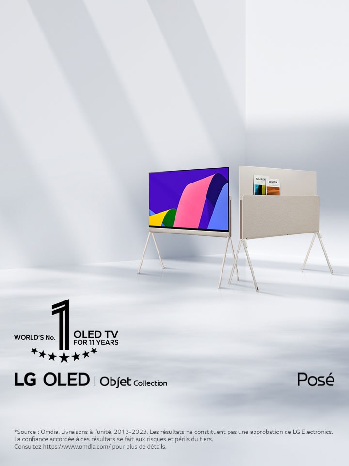 Két LG Posé TV egymás mellett, 45 fokos sz?gben, az egyik el?lr?l látszik színes absztrakt m?vészeti alkotásokkal a képerny?jén, a másik pedig hátulról látszik, a változatos hátoldalát bemutatva. A 11 éve a világ els? számú OLED TV-je embléma is látható a képen.