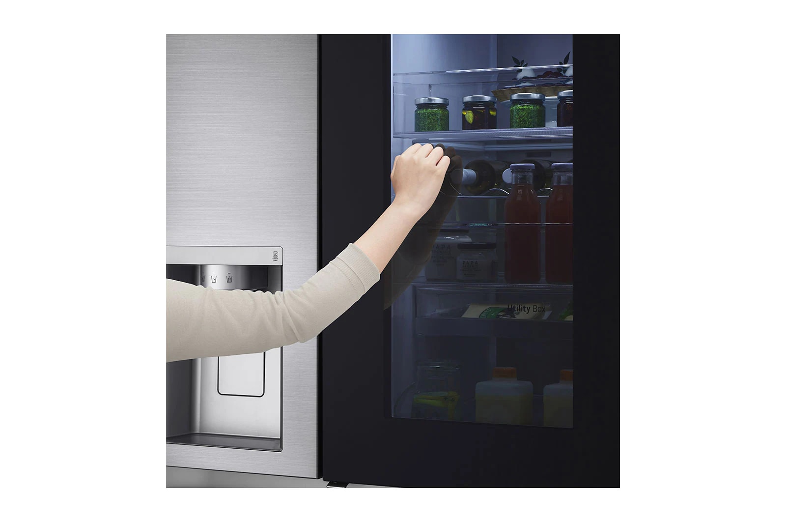 LG Kulkas InstaView Door-in-Door? Terbaru Net 617L / Gross 674L dengan UVnano? dan ThinQ?, GC-X257CSES