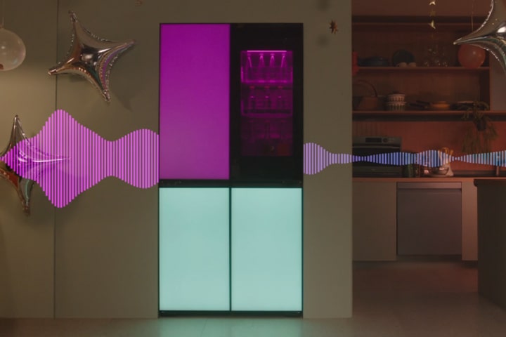 A video that shows various colors of the product