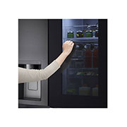 LG Frigorifero Side-by-Side InstaView Door-in-Door | Classe E, 635L | Wi-Fi, Dispenser senza allaccio, UVnano, No frost | Nero, GSXV91MCAE