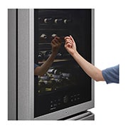 LG SIGNATURE Cantinetta vino InstaView | Classe E, 422L | Wi-Fi, Optimal Preservation Technology?, No frost | Inox satinato, LSR200W