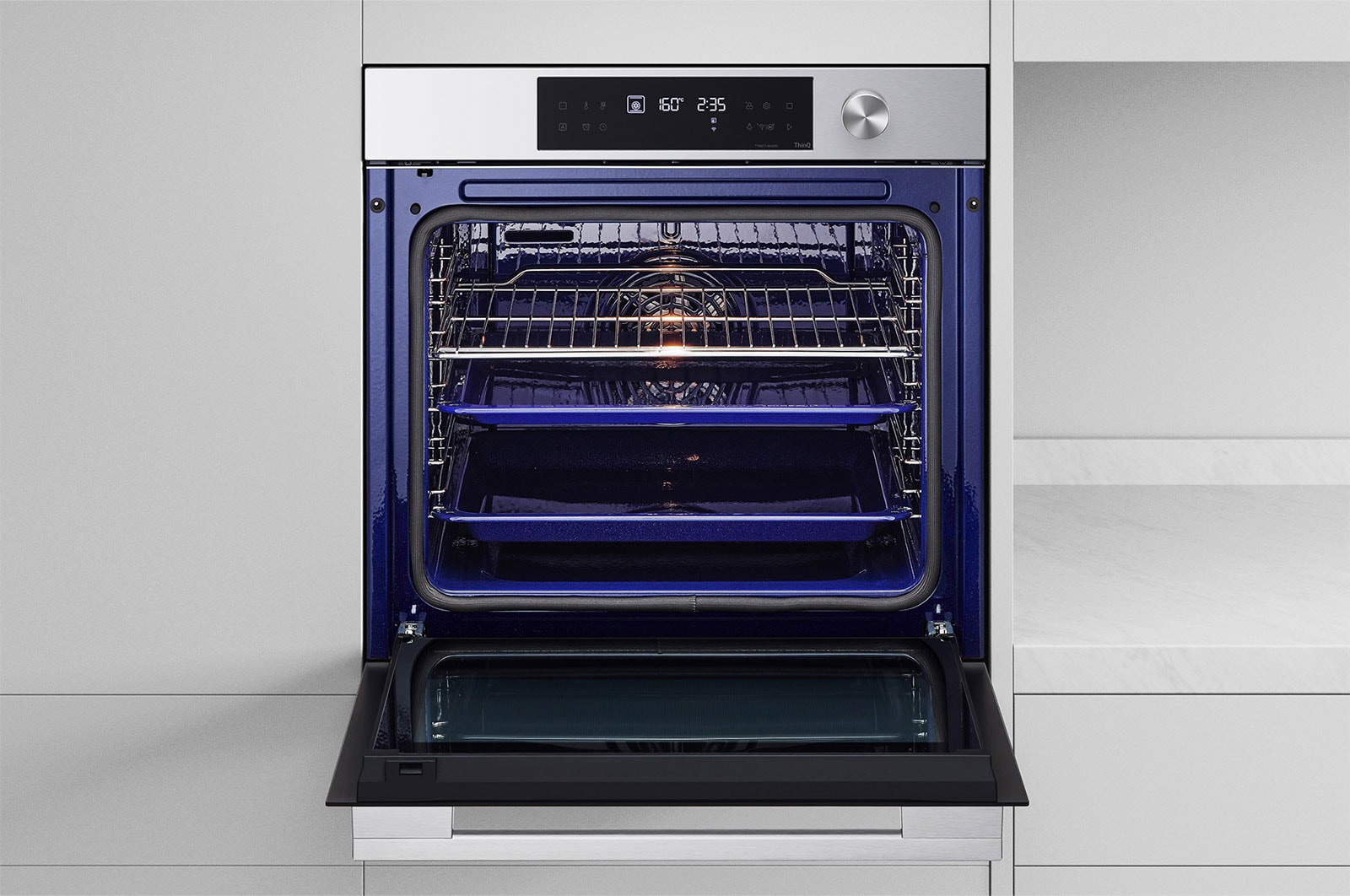 Foto frontale del forno aperto LG WSED7612S