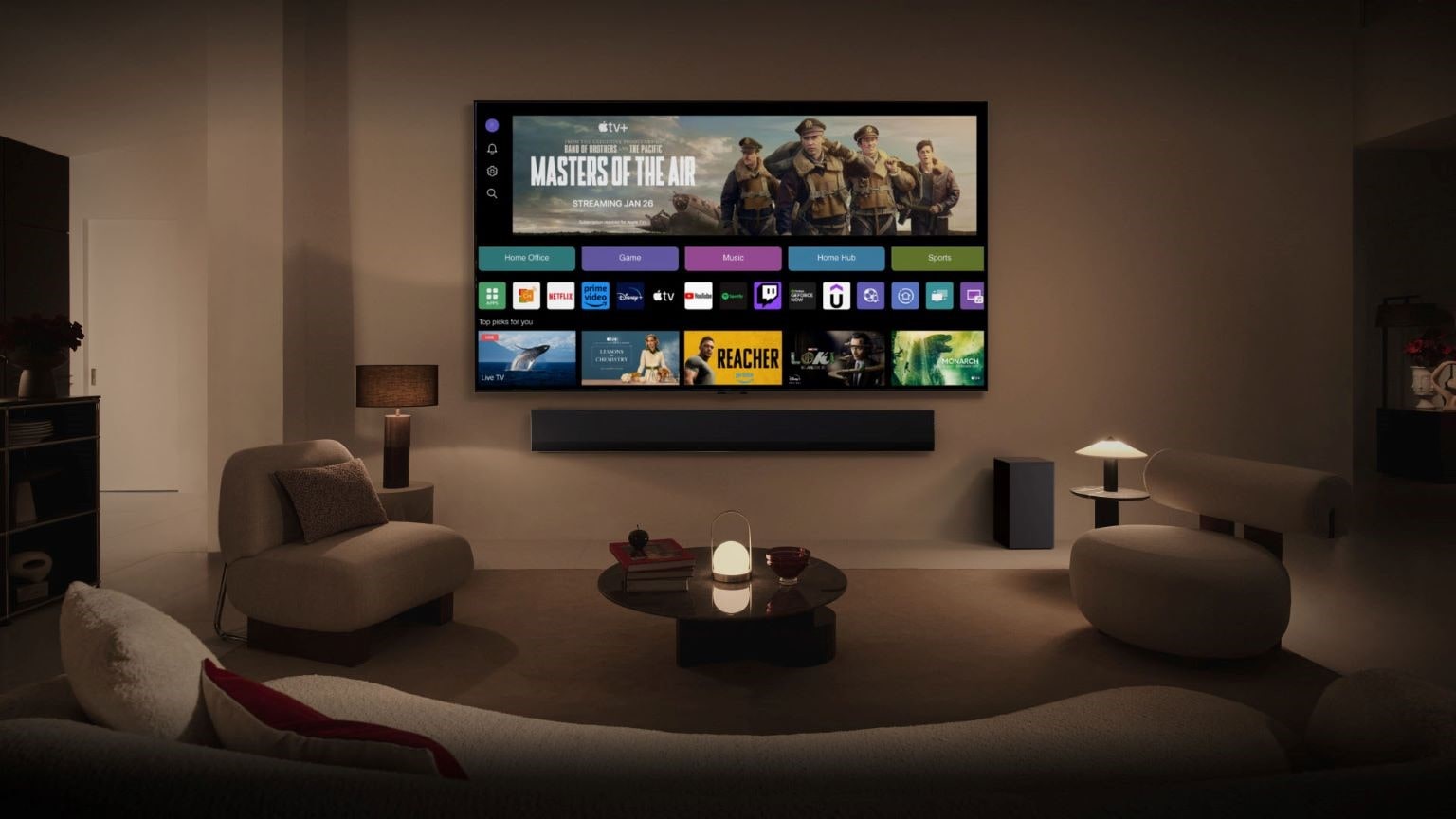  Tipi di anime: immagine di un salotto con un TV LG che trasmette un catalogo di app per lo streaming di tutti i generi di anime.