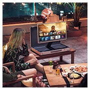LG StanbyME Go | Schermo portatile da 27'' | Touchscreen inclinabile, Design a valigetta, Batteria integrata, Wi-Fi, WebOS 22, 27LX5QKNA