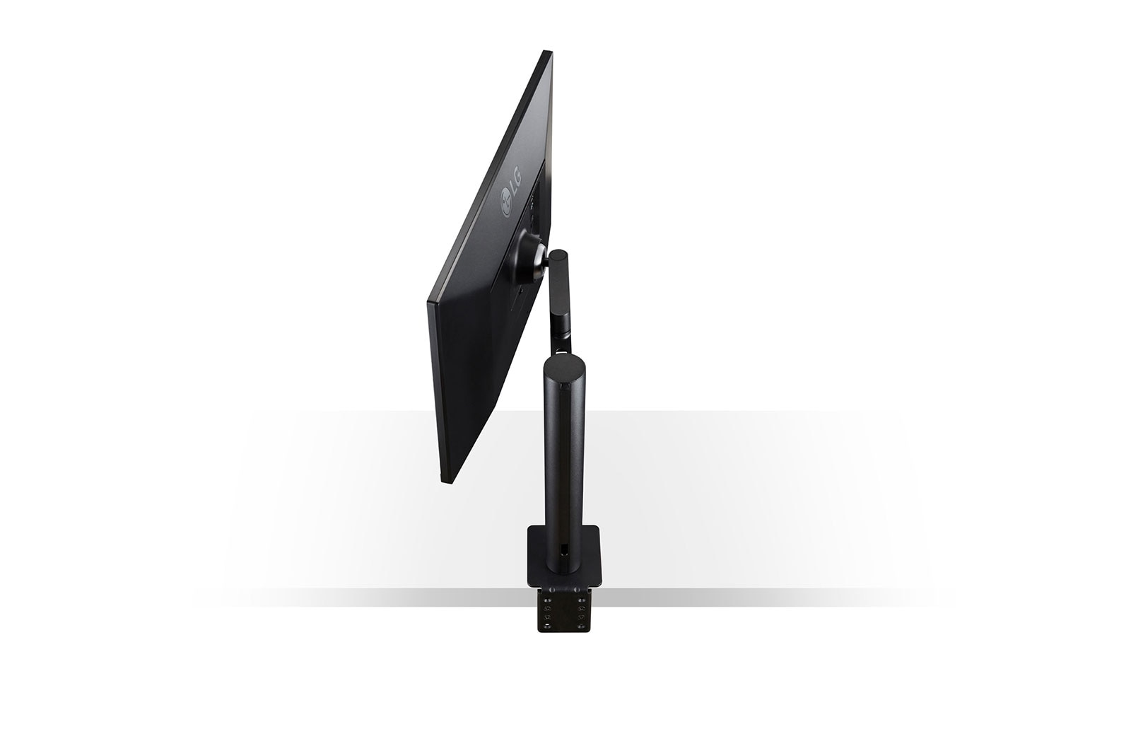 LG Monitor IPS 27” UHD 4K Ergo z USB Type-C? 27UN880, 27UN880-B